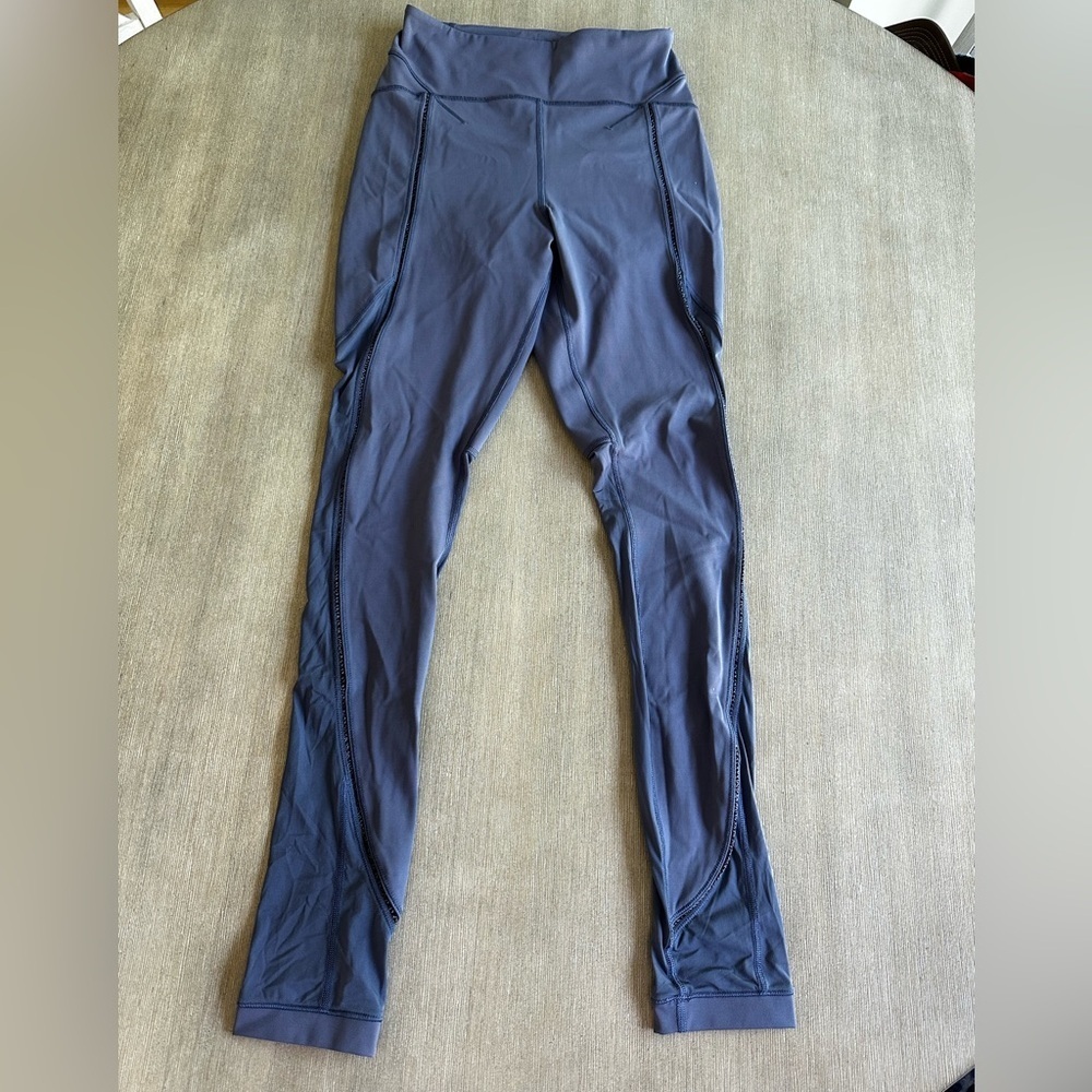 Lululemon 6 gray Athletic Leggings intricate design EUC full length